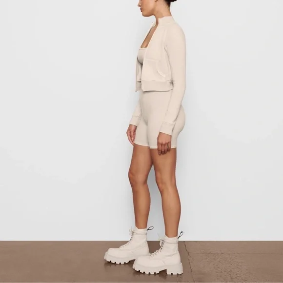 Skims Outdoor Track Jacket in Bone - Size M 🦴 - Picture 4 of 9